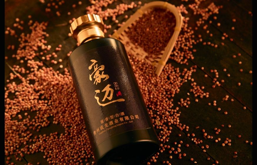 端午佳节，一杯豪迈白酒邂逅传统文化的交响